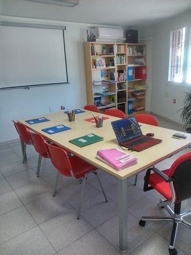 Sala de lectura de una biblioteca inglesa